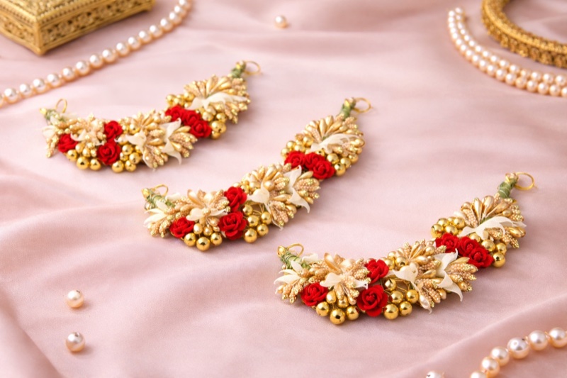 Rose & Gold Gajra